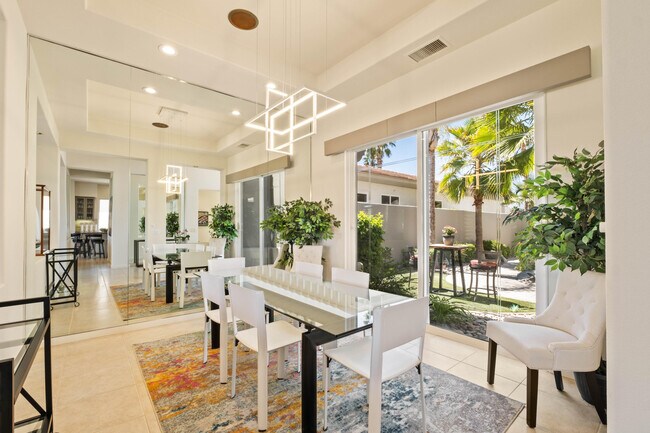 Building Photo - 872 Mission Creek Dr