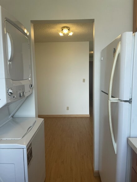 in unit washer/dryer - 1555 Pohaku St