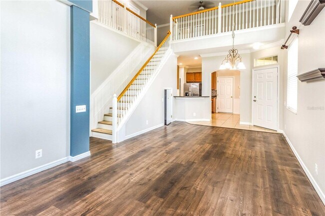 Building Photo - Gated Community Townhome 3br/2.5ba/2 Car G...