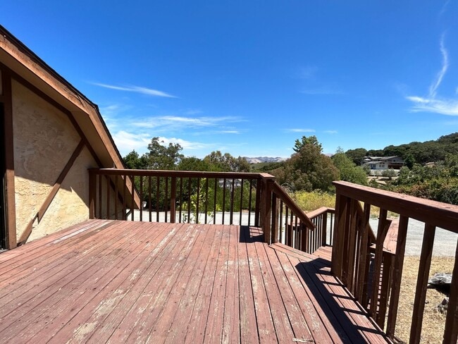 Building Photo - Updated Carmel Valley Home For Rent