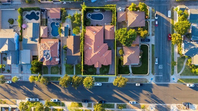 Building Photo - 831 E Orange Grove Ave