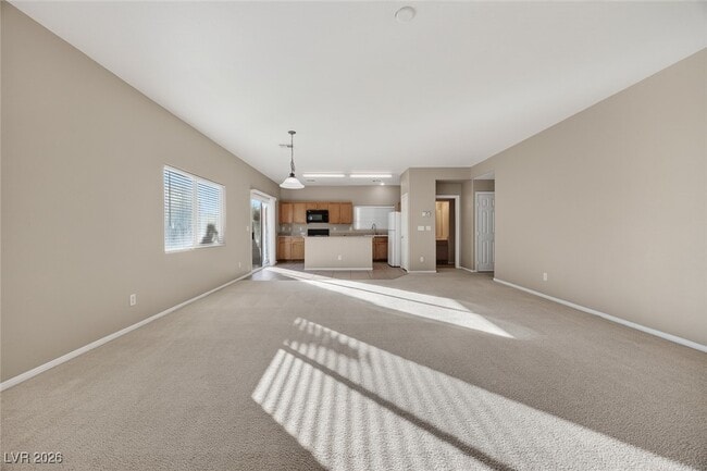 Building Photo - 621 Iron Stirrup Ave