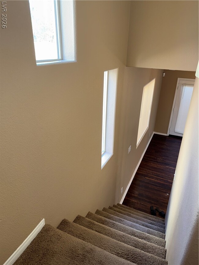 Building Photo - 10519 Allegrini Dr