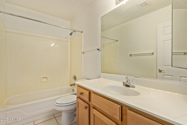 Building Photo - 3331 N Copenhagen Dr