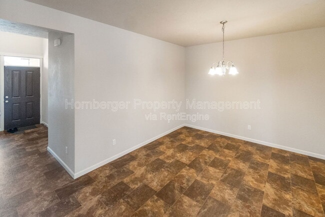 Building Photo - 8915 W Red St