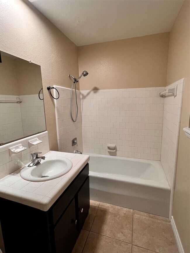 Building Photo - 27803 Calvert Rd