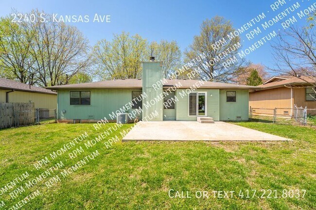 Building Photo - 3 Bedroom 2 Bath Home in SW Springfield!