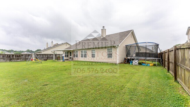 Building Photo - 22 Oakwood Dr