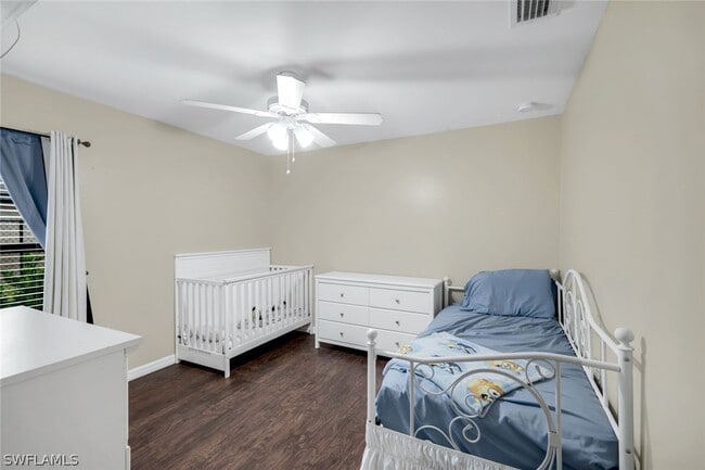 Building Photo - 740 Evening Shade Ln