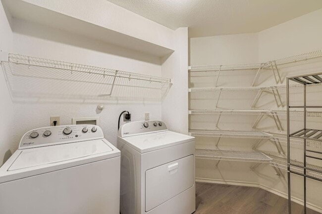 Building Photo - 4418 Mather