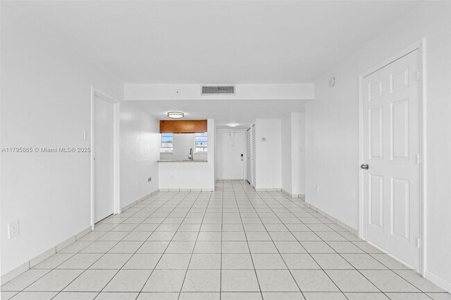 Building Photo - 14170 SW 84th St