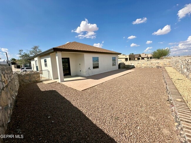 Building Photo - 14104 Robert Ituarte Dr