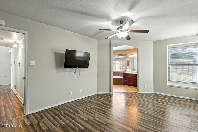Building Photo - 5052 Silver Cholla Dr