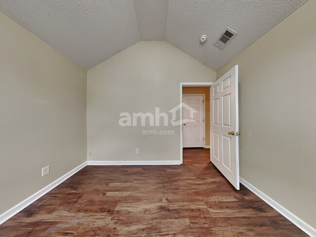 Building Photo - 5 Milsey Bay Circle