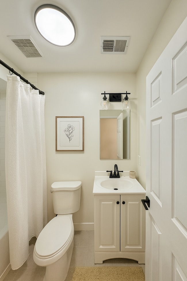 Building Photo - 156 Ridgewood Ave