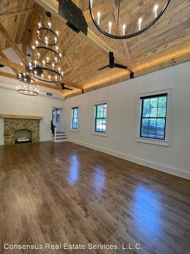 Building Photo - 1 br, 2 bath House - 2936 Rivermont Avenue #3