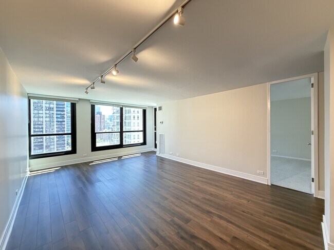 Building Photo - 1030 N State St