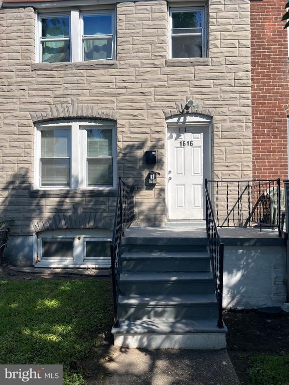 Building Photo - 1616 Plum St