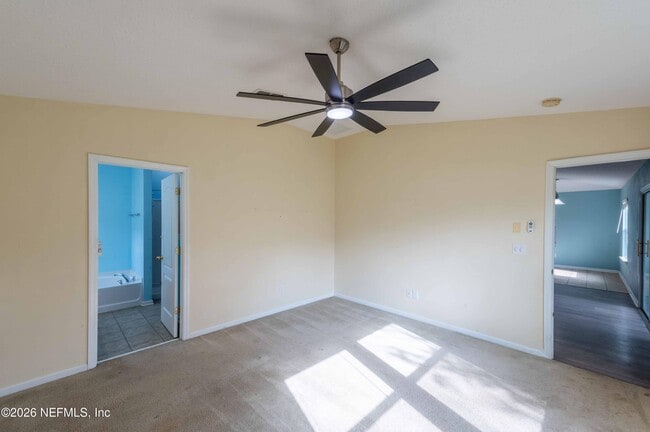 Building Photo - 4667 Pine Lake Dr