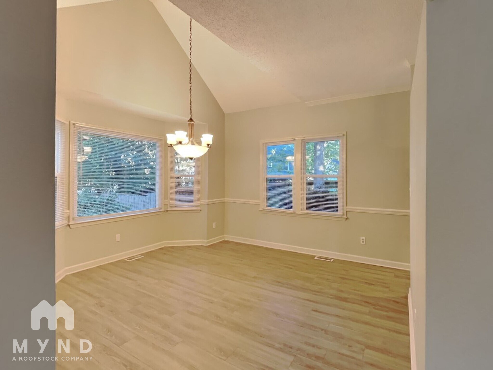 Building Photo - 2701 Moorsfield Ct