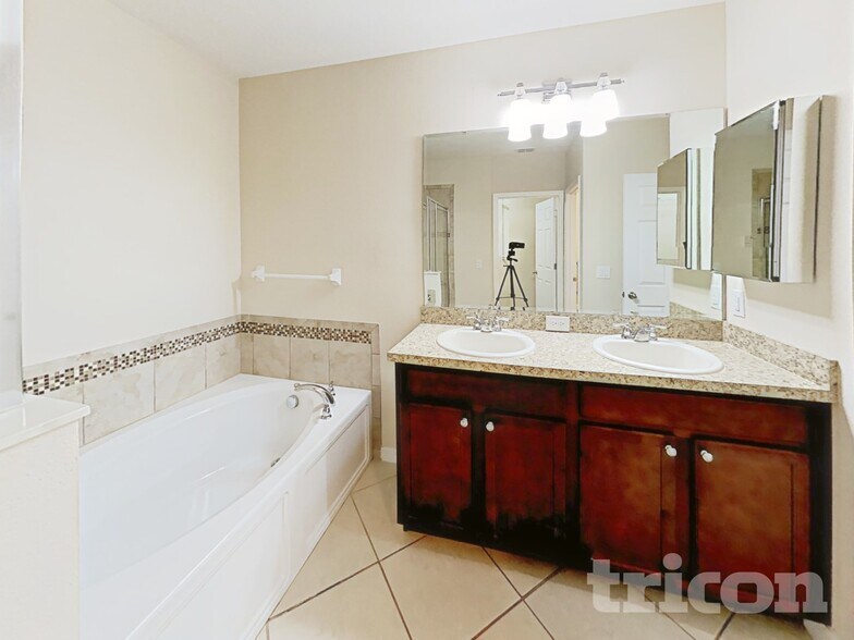 Building Photo - 3407 Mallard Pond Blvd