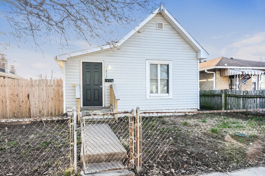 Building Photo - 912 N Livingston Ave