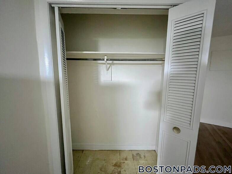 Building Photo - 20 Armington St