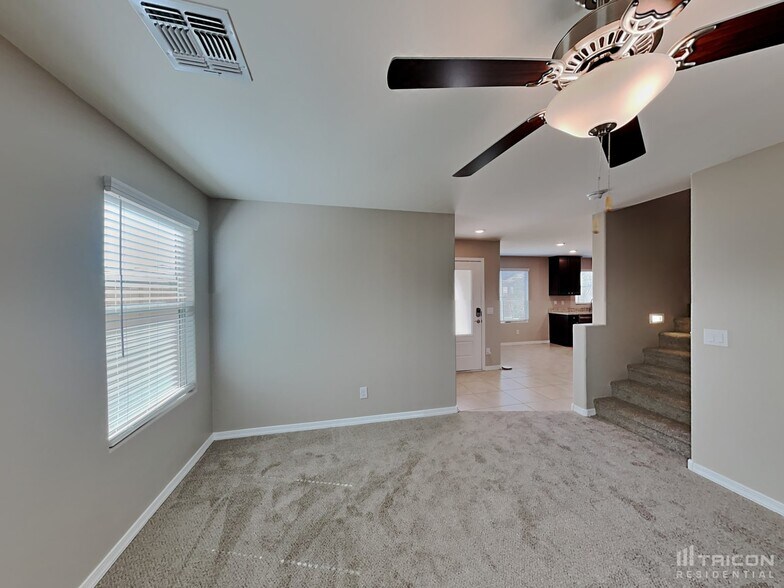 Building Photo - 3940 S 79th Dr