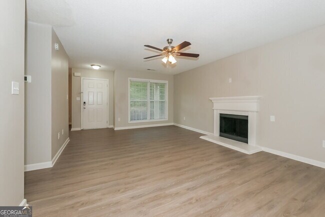Building Photo - 4919 Wolfcreek View