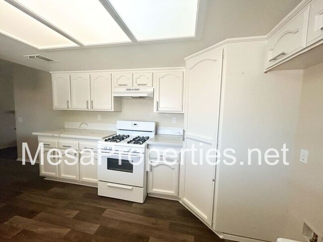 Building Photo - 15886 Placida Rd