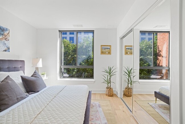 Building Photo - The Hartford | 2 Bed | 2 Bath | 1,100 Sf | 1 Private Balcony | 1 Garage Parking