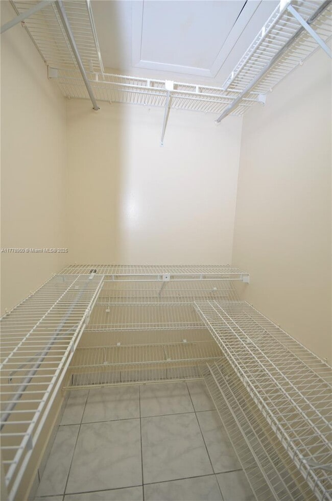 Building Photo - 7333 W 29th Ln