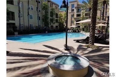 Community pool and spa - 1102 Scholarship