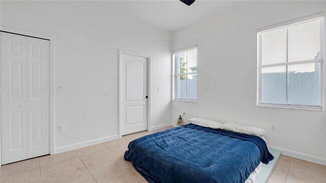 Building Photo - 17994 NW 87th Pl