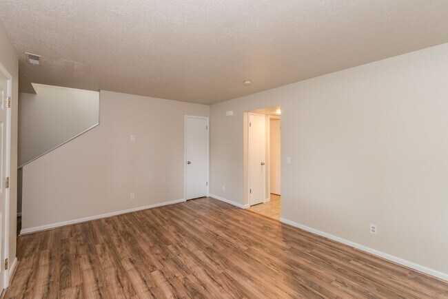 Building Photo - 2270 S 700 E