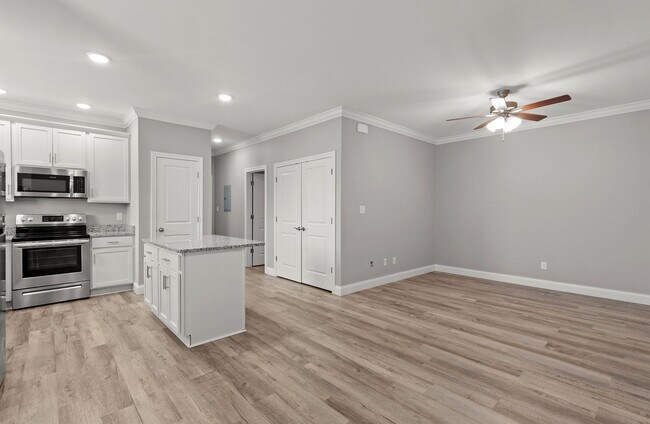 Interior Photo - Keystone Commons/ 2154