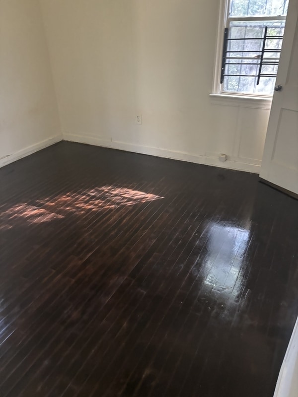 Building Photo - 126 Maple Ridge Dr