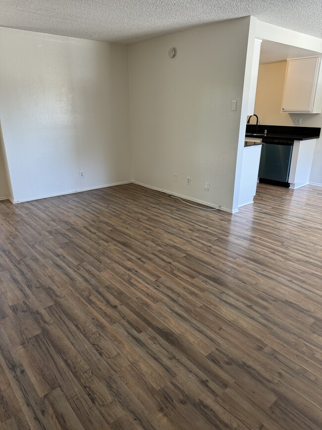 Building Photo - 5075 Atlantic Ave