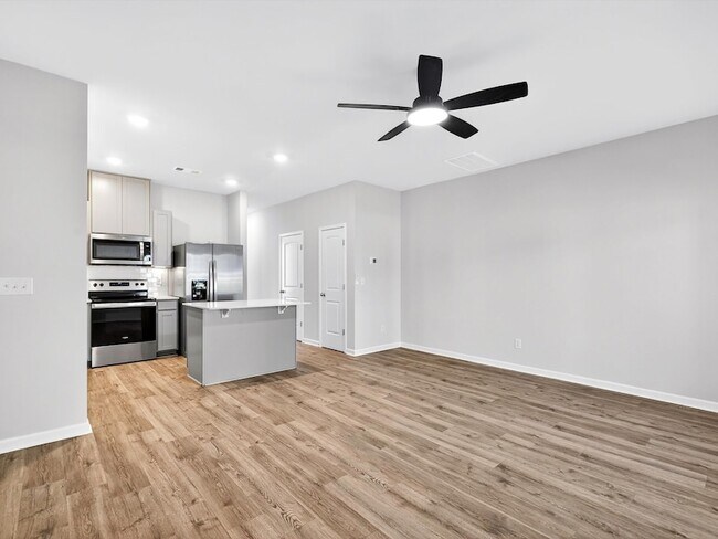 Building Photo - 1416 Walker Wy