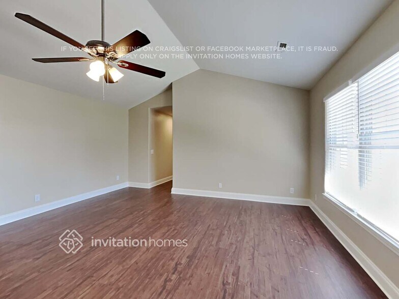 Building Photo - 204 Tarrington Dr