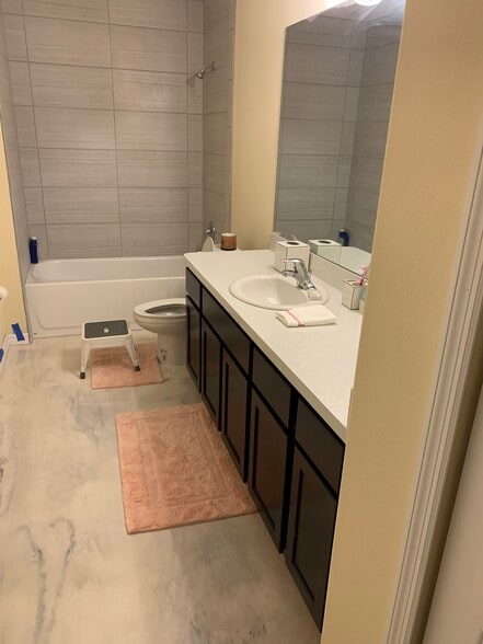 Building Photo - 11062 Liberto Rd