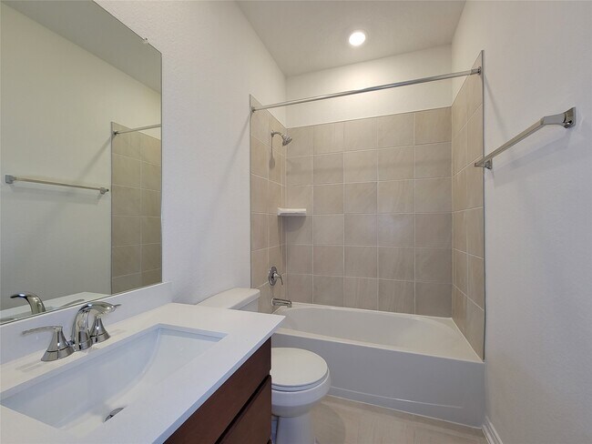 Building Photo - 2809 Cordova Hl Dr