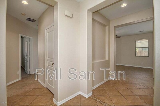 Building Photo - 21319 E Alyssa Rd