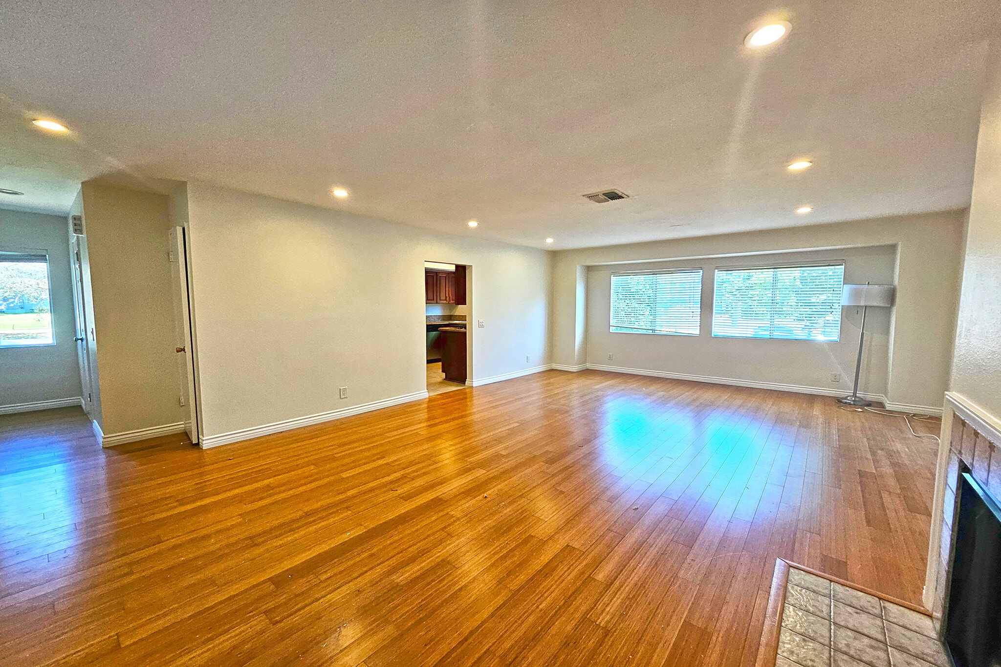 Building Photo - 1454 E Orange Grove Blvd