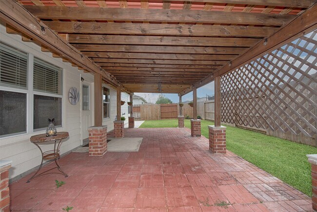 Building Photo - 2753 Foster Hill Dr