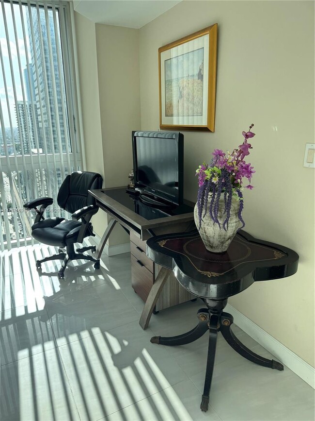 Building Photo - 335 S Biscayne Blvd