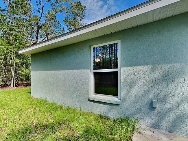 Building Photo - 944 W Rum Pl