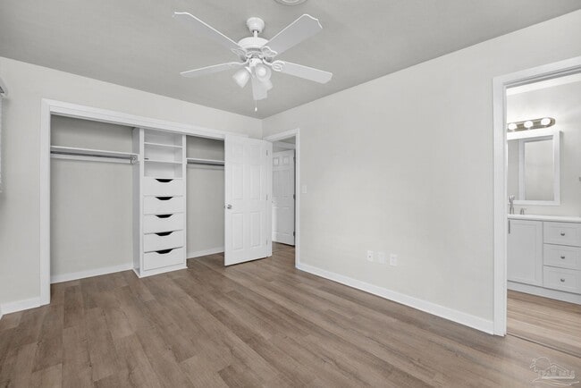 Building Photo - 3760 Bayou Blvd