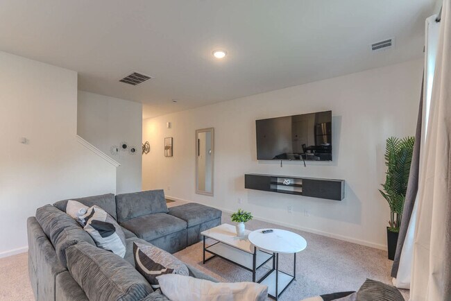 Building Photo - 10314 Woodwick St