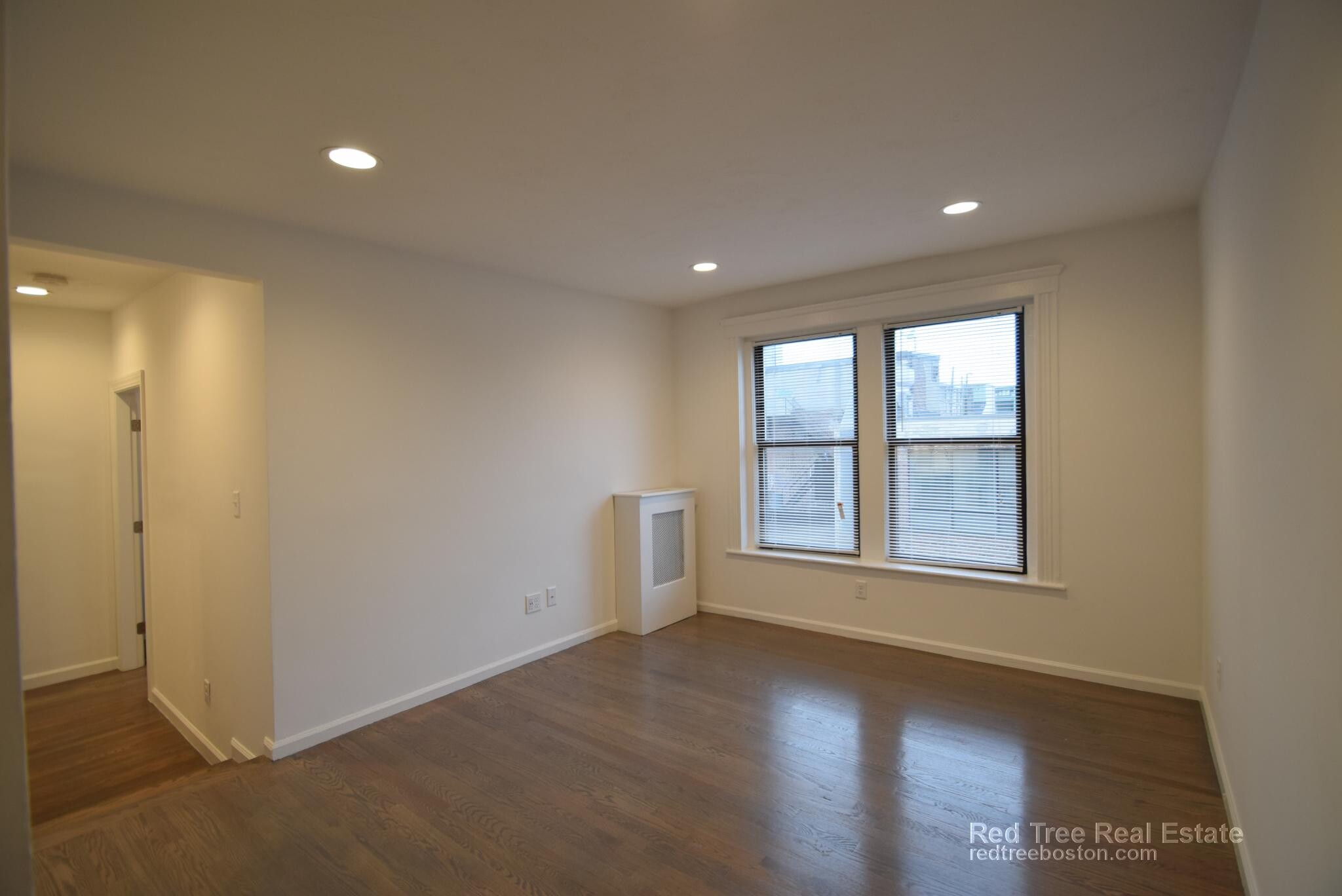 Building Photo - 19 Peterborough St